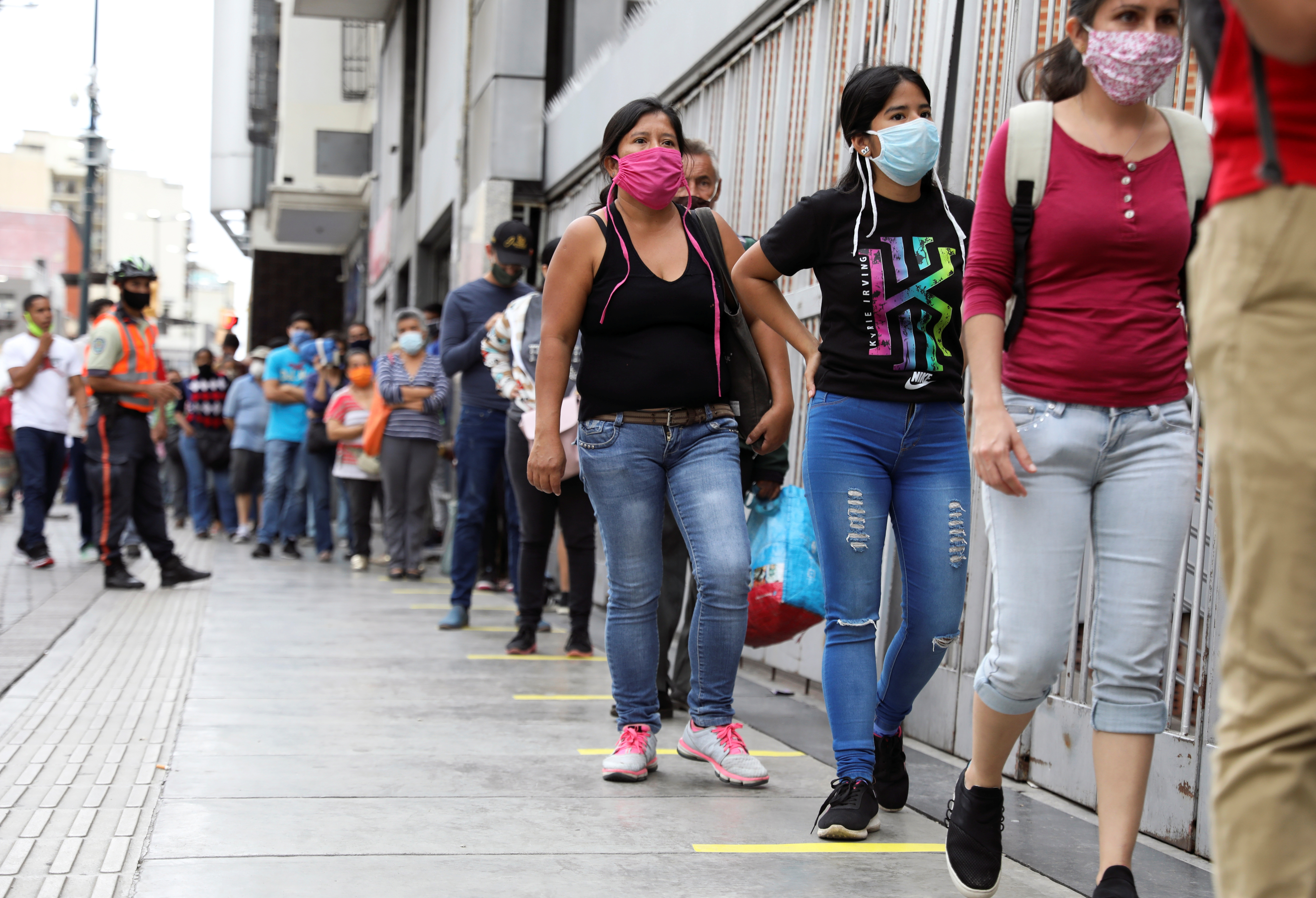 El FMI prevé una caída del 9,4% en la economía de Latinoamérica por la pandemia de coronavirus