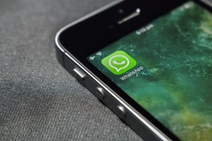 Los celulares que se quedan sin WhatsApp en agosto: hay varios muy populares