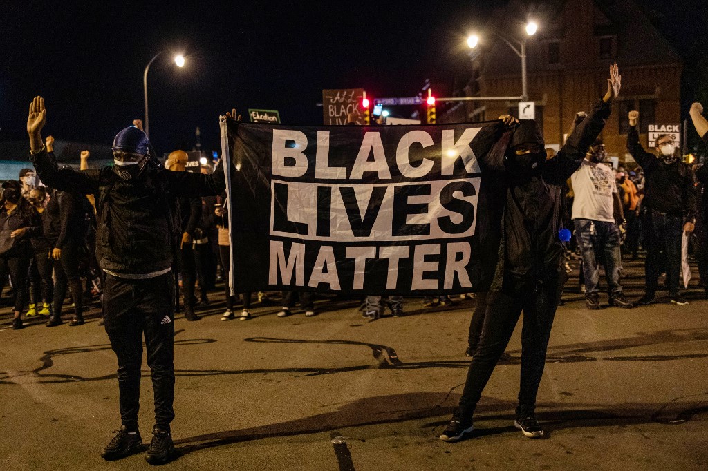 Renunció jefe de policía de Rochester tras muerte de afroamericano por asfixia