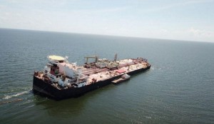 Slew of tankers sail toward Venezuela, suggesting oil export rebound