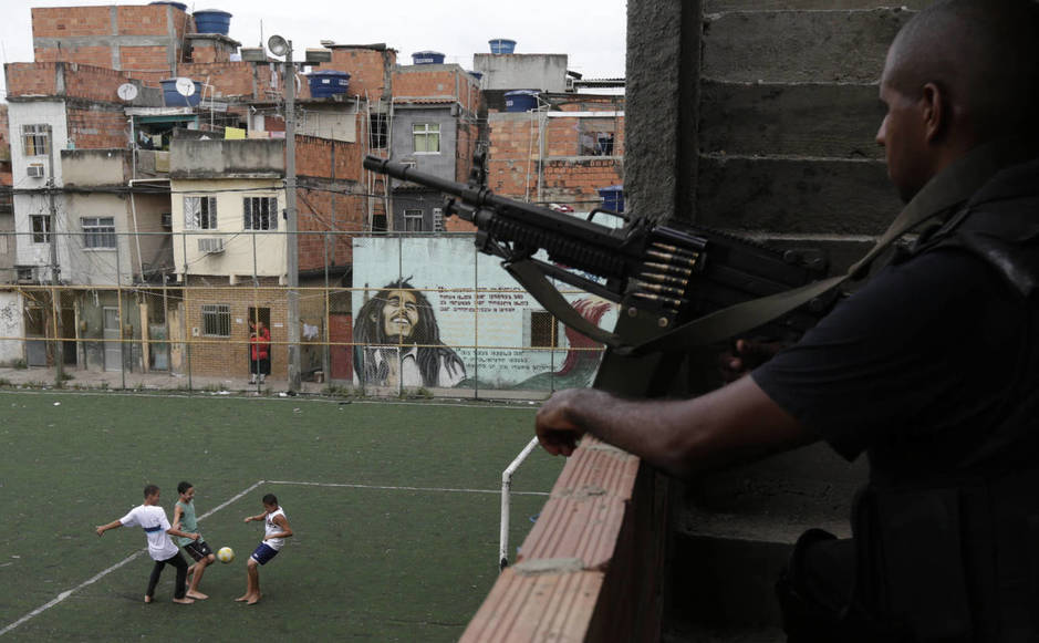 Milicias parapoliciales dominan 57% del territorio en Río de Janeiro