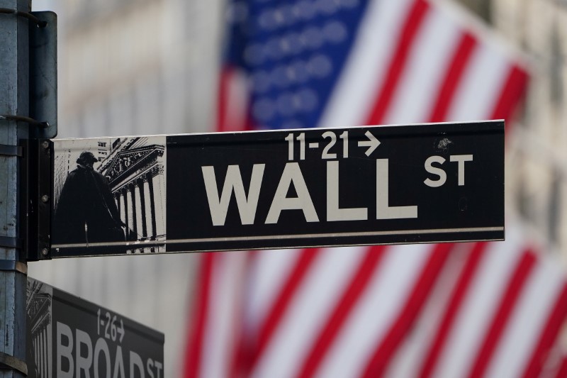 Wall Street termina dispar y caen las tecnológicas
