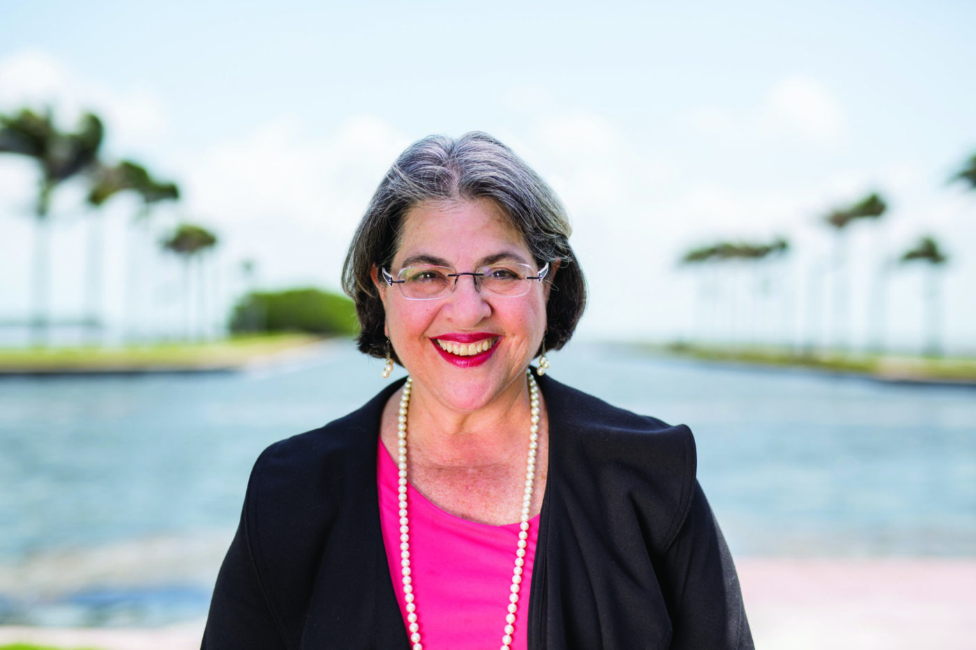 Alcaldesa de Miami-Dade dio positivo a la prueba de Covid-19