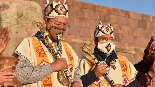 Presidente electo de Bolivia recibe simbólico bastón de mando en Tiwanak (FOTOS)