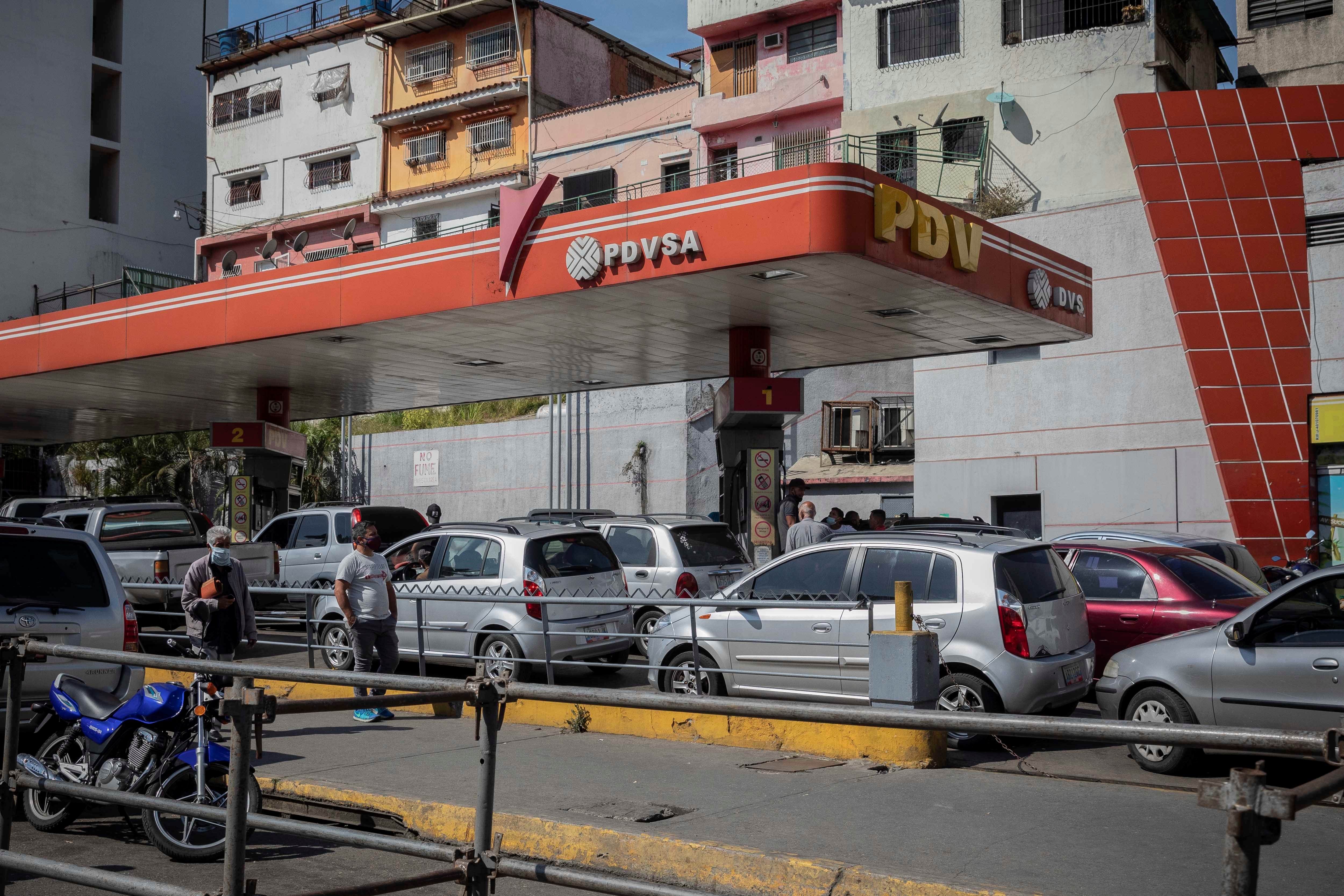 Escasez de combustible pone freno a la cadena de suministros y la actividad productiva en Venezuela