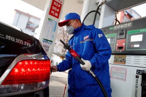 CNPC prevé que China alcanzará el pico de demanda de crudo en 2025