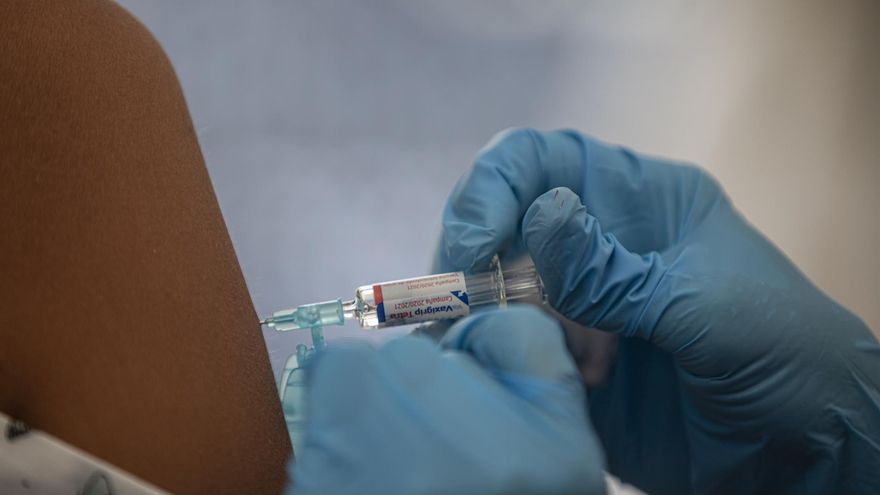 Una quinta parte de la población mundial podría no tener acceso a la vacuna hasta 2022