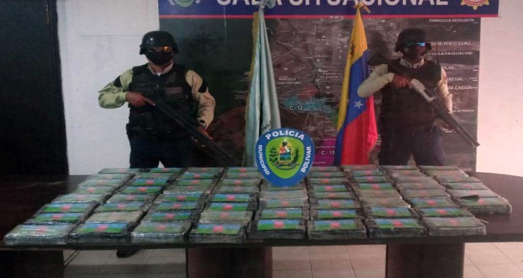 Incautan 70 panelas de presunta cocaína en Anzoátegui