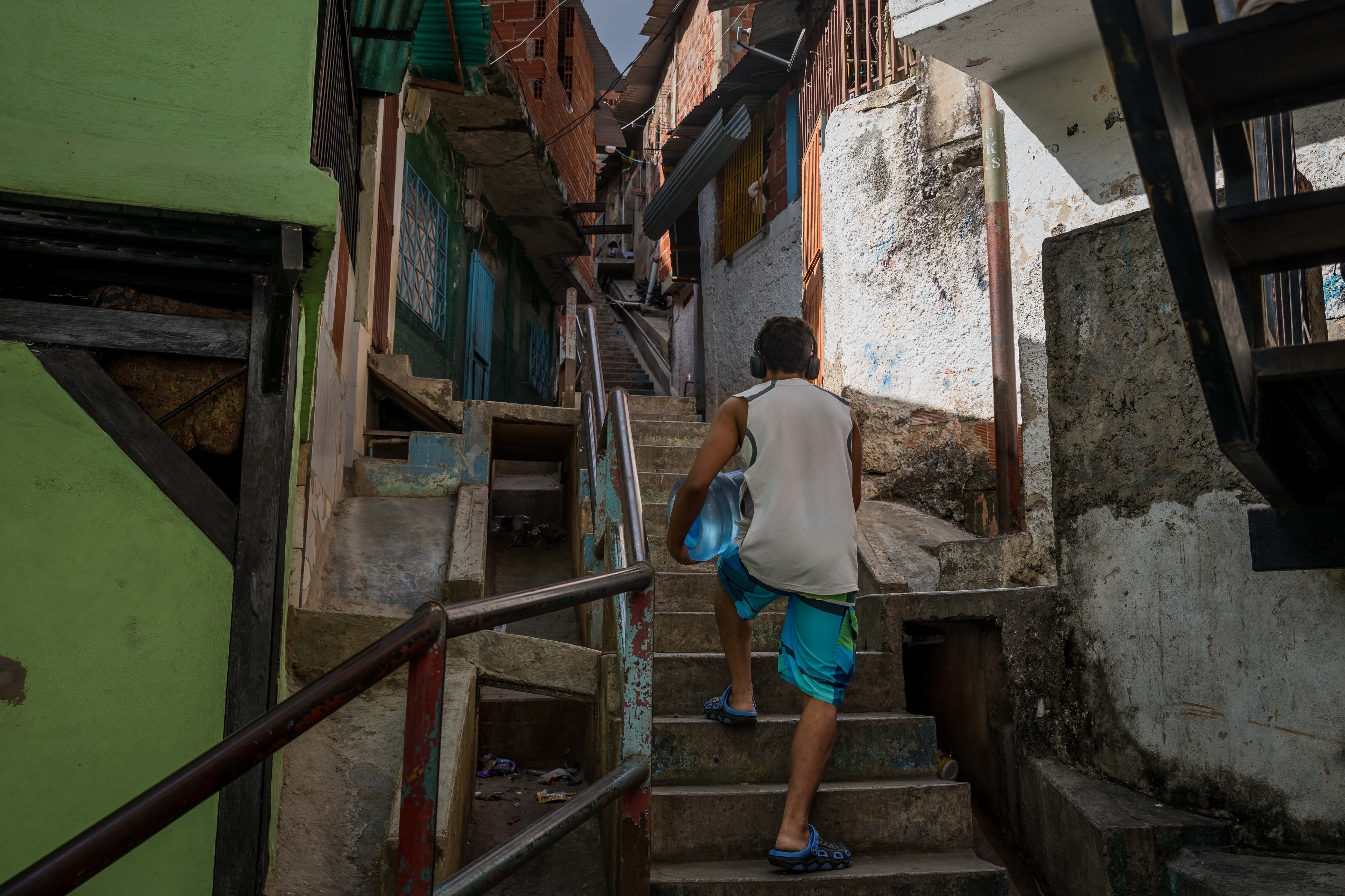 ¡Tuberías vacías! Hogares de Caracas y Miranda azotados por la escasez de agua