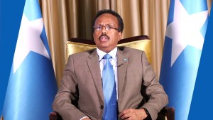 Oposición de Somalia considera ilegítimo al presidente cuyo mandato terminó
