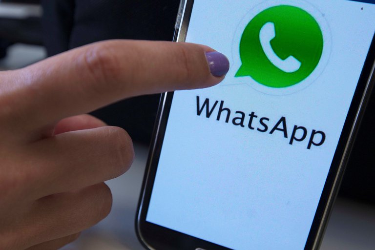 Qué hay detrás de las amenazas de WhatsApp en caso de no aceptar sus nuevos términos