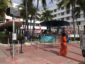 Calma en Miami Beach durante el segundo fin de semana bajo toque de queda