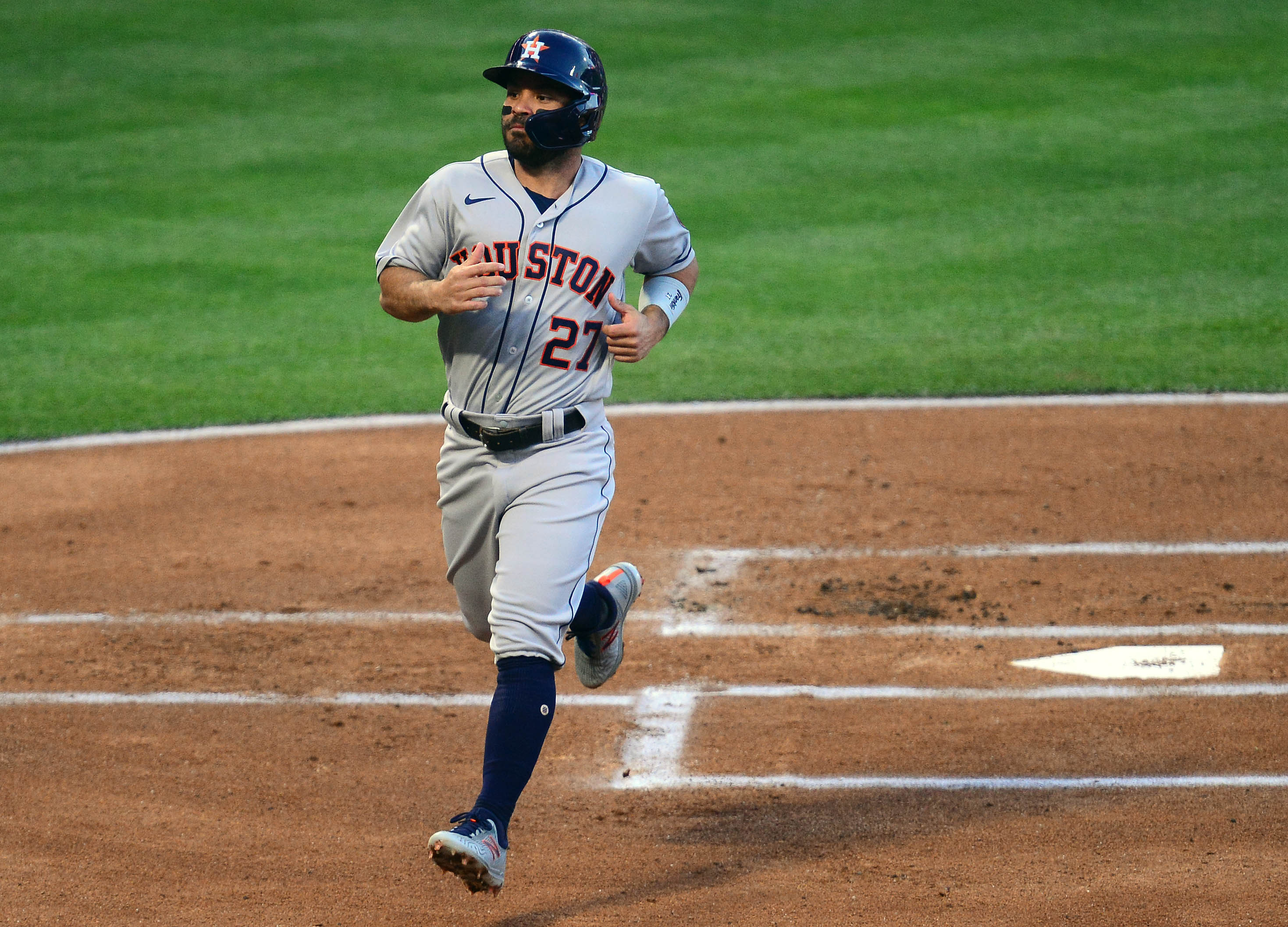 Altuve alabó potencial de Bravos, pero confía en triunfo de Astros en la Serie Mundial