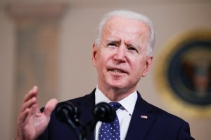 Biden afirma que Israel tiene “derecho legítimo a defenderse”