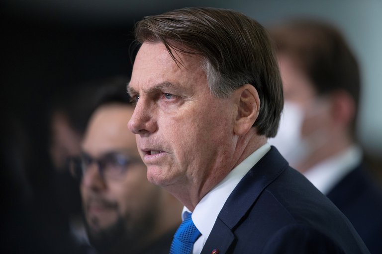 Corte Suprema de Brasil ordenó investigar a Bolsonaro por “noticias falsas” sobre las elecciones