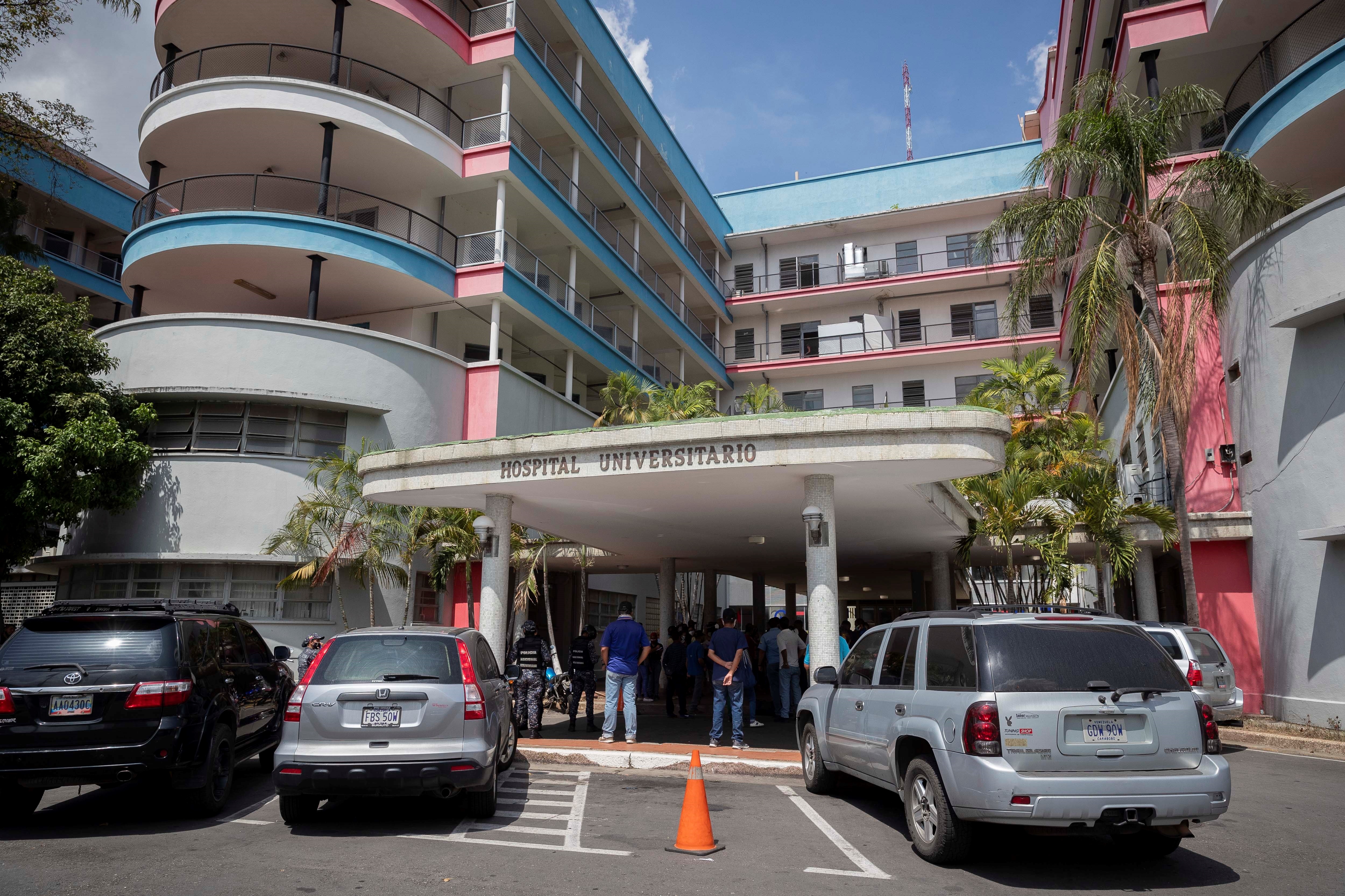 Denunciaron despidos masivos en el Hospital Universitario de Caracas (Video)