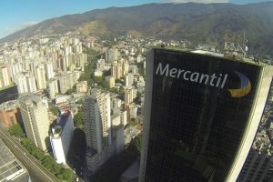 Torre del Banco Mercantil rindió homenaje al Dr. José Gregorio Hernández (FOTO)