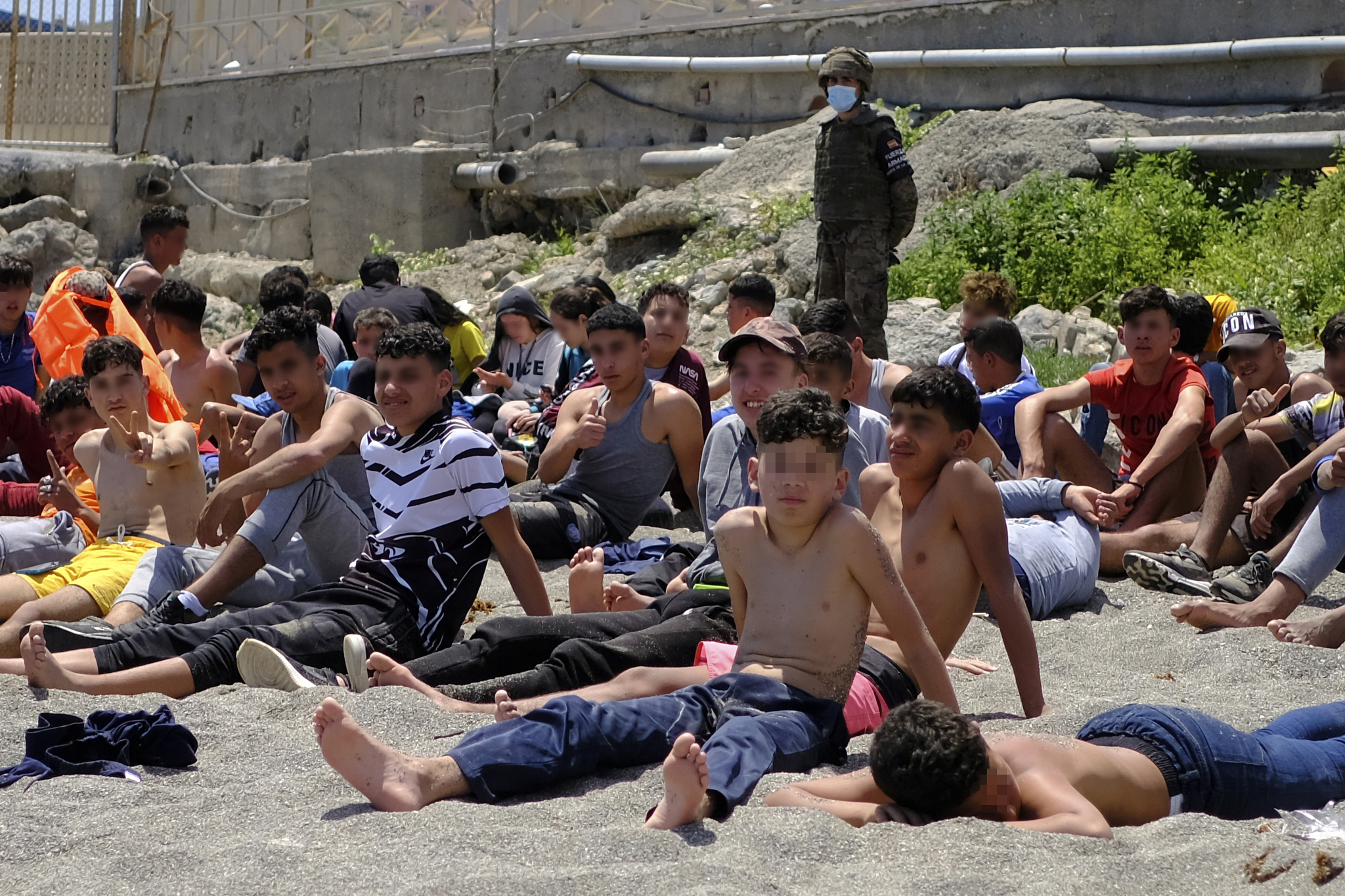 Tras las llegadas masivas de migrantes, Ceuta se pregunta qué hacer con cientos de niños perdidos