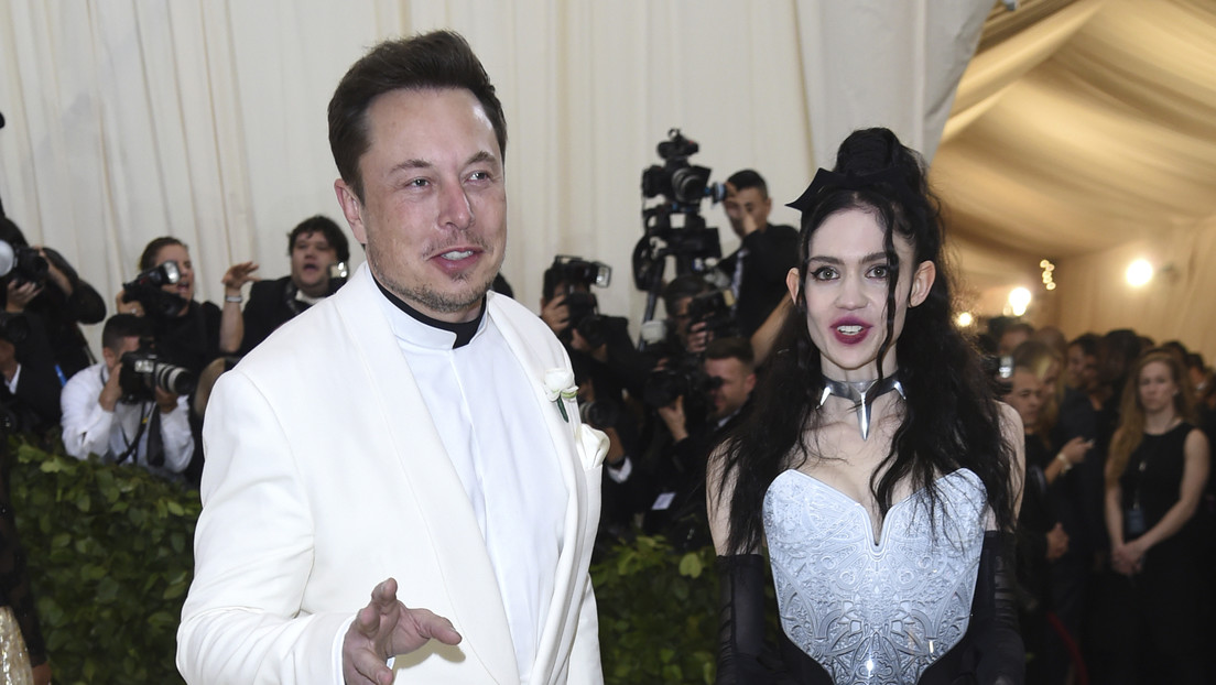 Elon Musk se burló de su exnovia por esta curiosa razón