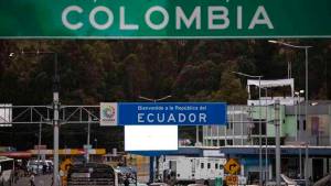 Colombia reabre sus fronteras con Ecuador, Perú y Brasil