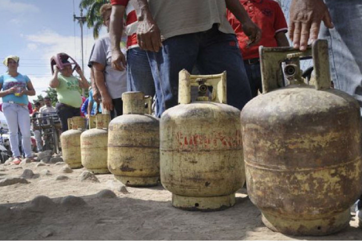 Denunciaron que comunidades en Vargas tienen años sin gas doméstico