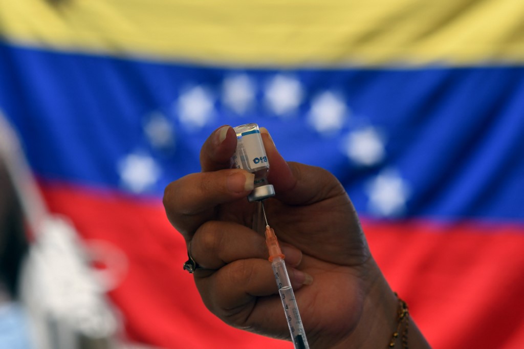 Chavismo prevé iniciar vacunación de refuerzo contra el Covid-19 el #3Ene