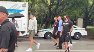 Staff de los Heat y de los Marlins acudieron a entregar suministros tras derrumbe en Miami (VIDEOS)
