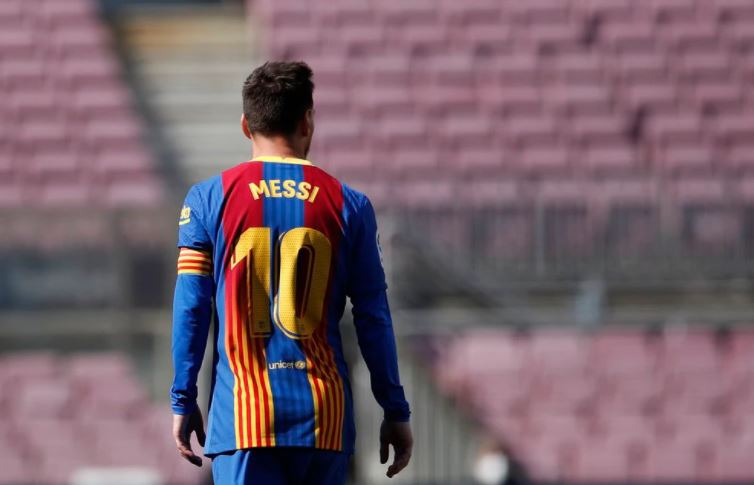 LaLiga advierte al Barcelona que para inscribir a Leo Messi en la competición deberá “reducir salarios”
