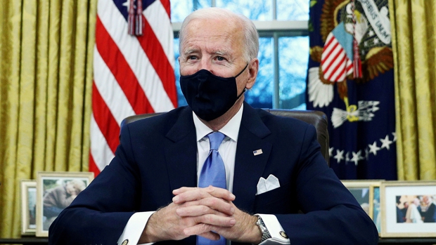Biden asegura que EEUU se dirige en la “dirección correcta” en la lucha contra la pandemia (VIDEO)