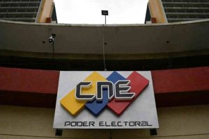 Súmate exhortó al CNE abrir el registro electoral en el exterior lo antes posible