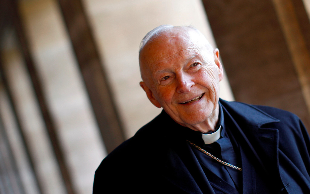 Excardenal estadounidense McCarrick enfrenta cargos penales por delito sexual contra un menor