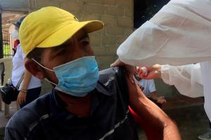 Colombia sumó poco más de seis mil contagios nuevos, la cifra más baja en meses