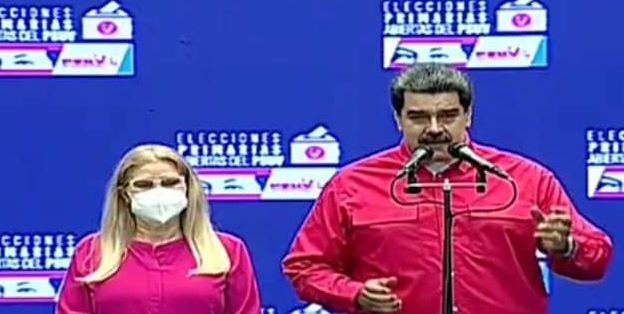 Maduro, entre súplicas, llamó a participar en su fantasmal show electoral de este #8Ago