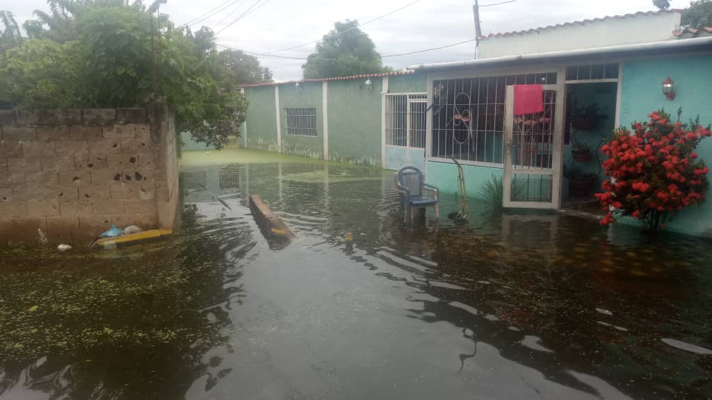 Declaran alerta roja en Bolívar por crecida del Caroní