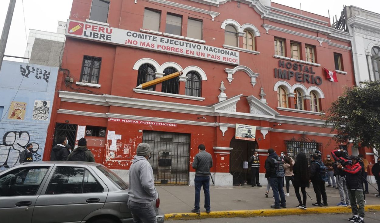Allanan locales del partido Perú Libre con el que milita el presidente Pedro Castillo, por presunto lavado de activos