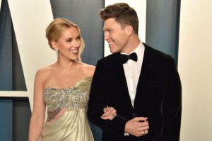 Colin Jost confirmó el EMBARAZO de su esposa, Scarlett Johansson