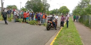 A pesar del “Mega apagón rojo”, ciudadanos protestan en Monagas por mala distribución de gasolina #14Oct (Fotos)