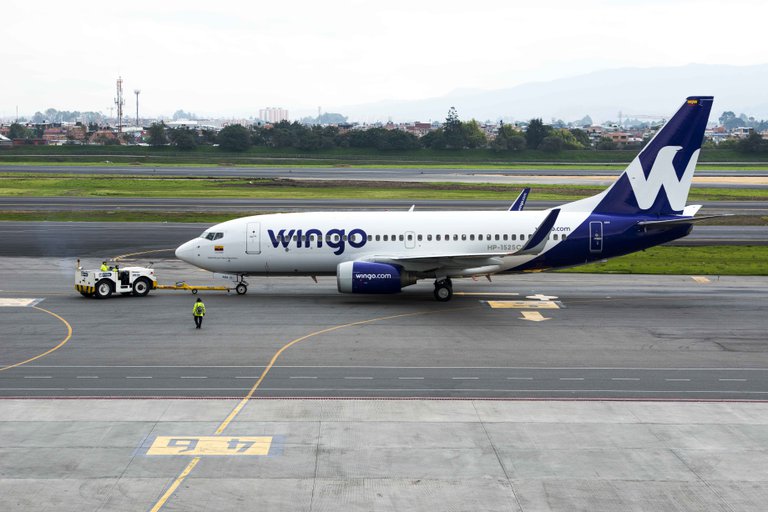 Avión de Wingo presentó fallas y aterrizó de emergencia en Rionegro, Colombia