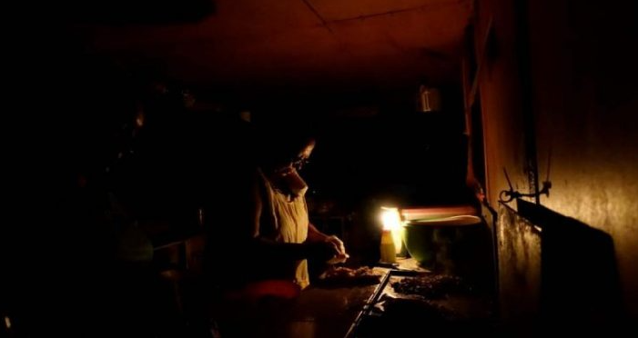 Caos del sistema eléctrico: Un mes sin luz llevan más de 200 familias en Ciudad Guayana