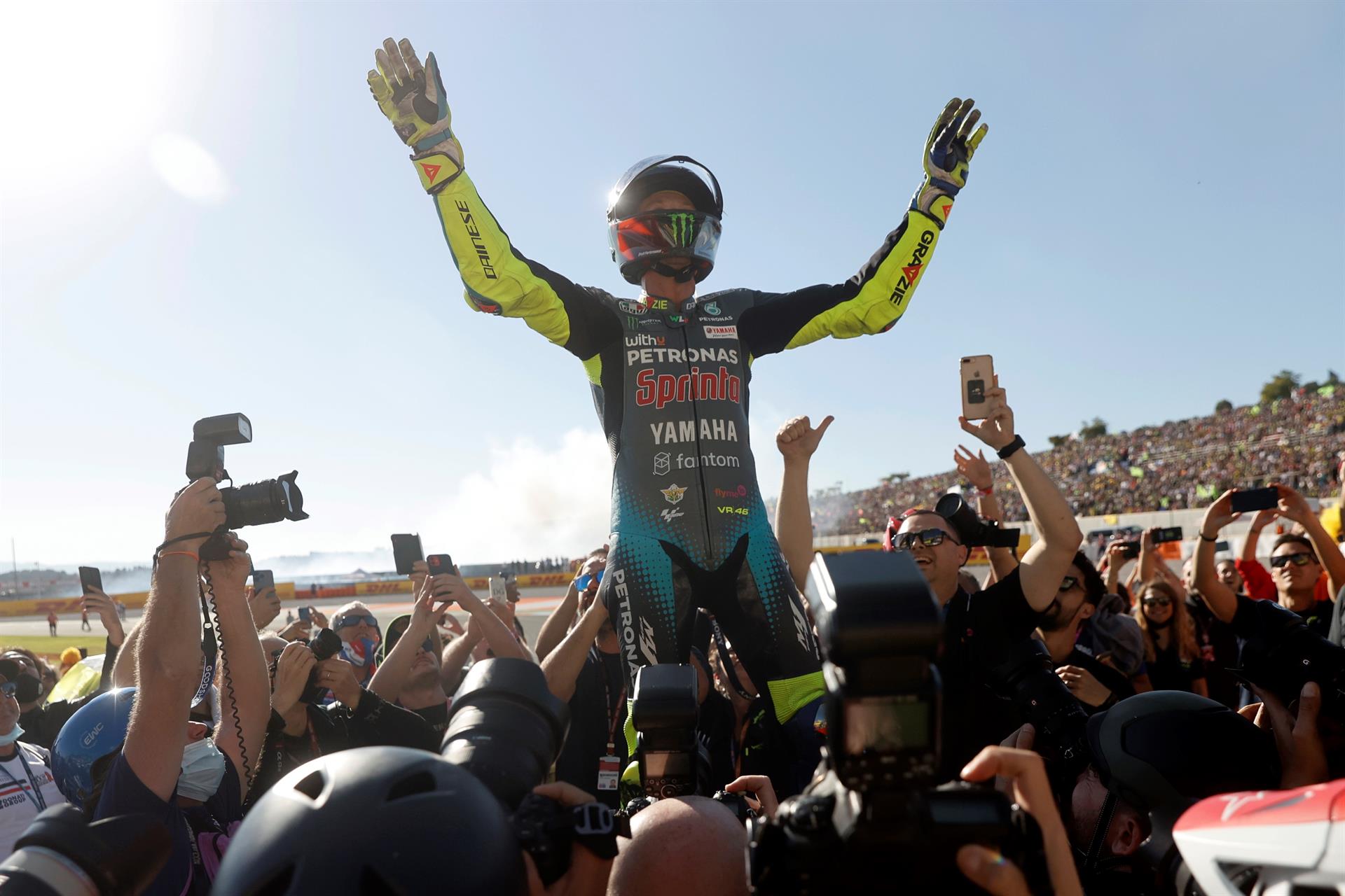 Emoción en Valencia: Valentino Rossi dice adiós a una trayectoria de leyenda (VIDEO)
