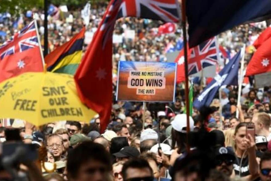 Miles de personas en manifestaciones antivacuna contra el Covid-19 en Australia