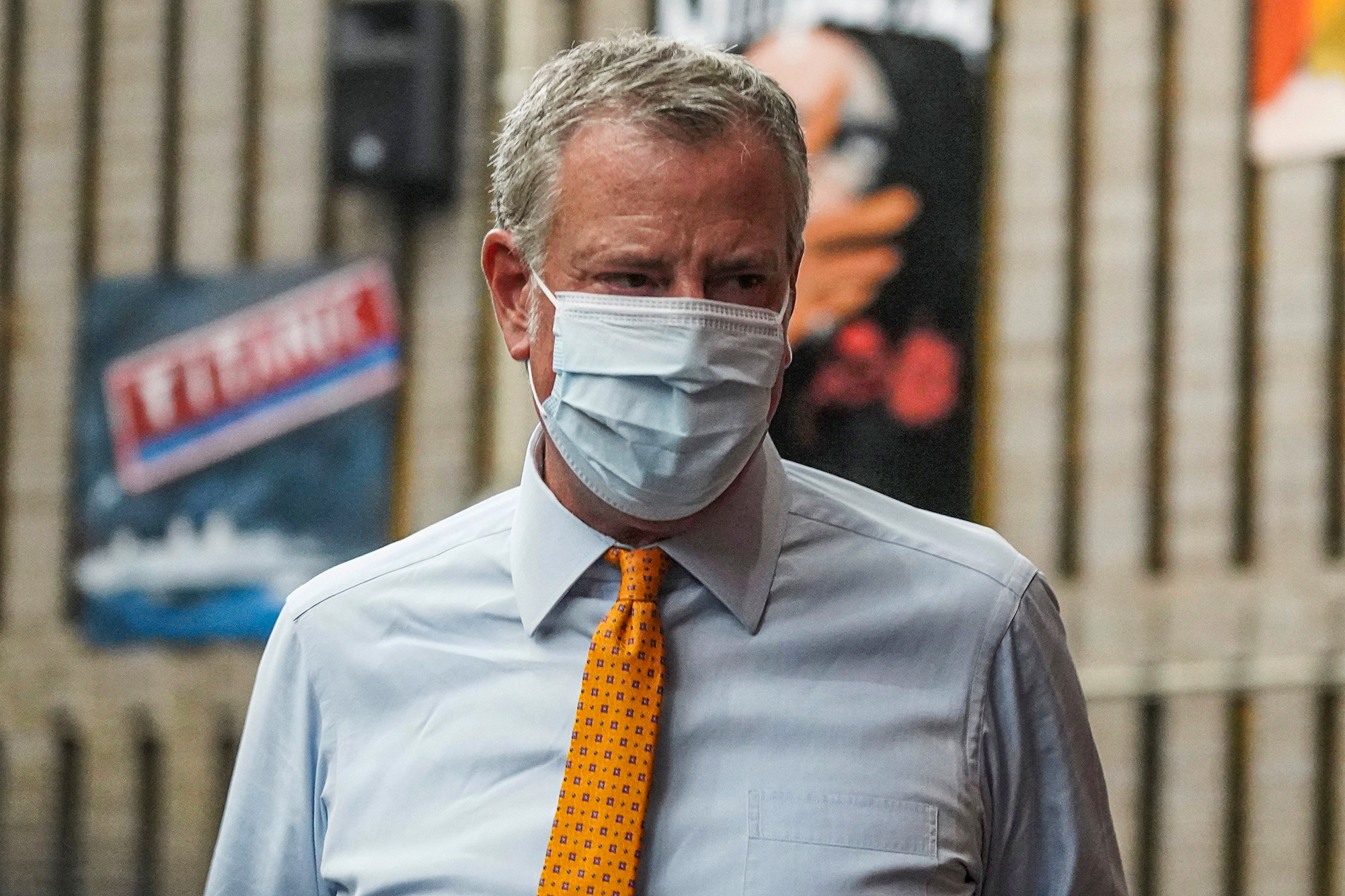 Alcalde de Nueva York restablece orden de mascarillas en lugares públicos y cerrados por variante ómicron