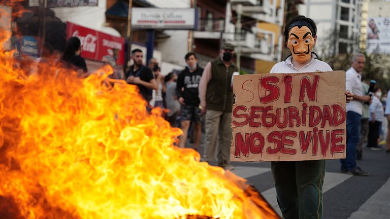 IMÁGENES: Disturbios en Argentina en marcha por el asesinato de un kiosquero tras un robo