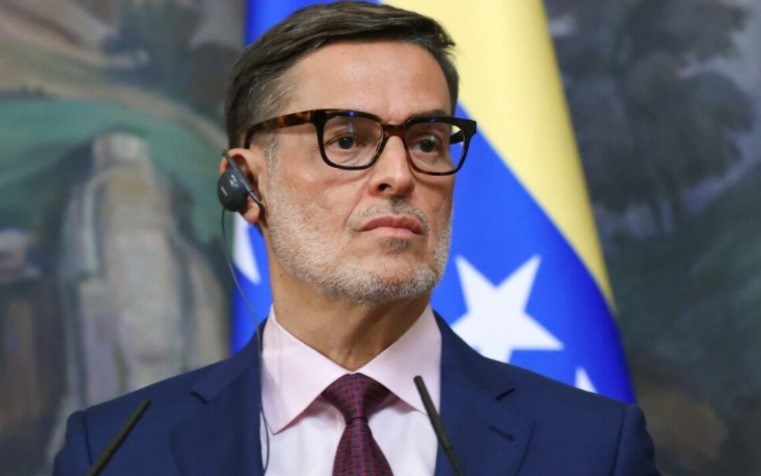 Maduro confirma que Félix Plasencia deja cargo de Embajador en Colombia para asumir secretaría del Alba