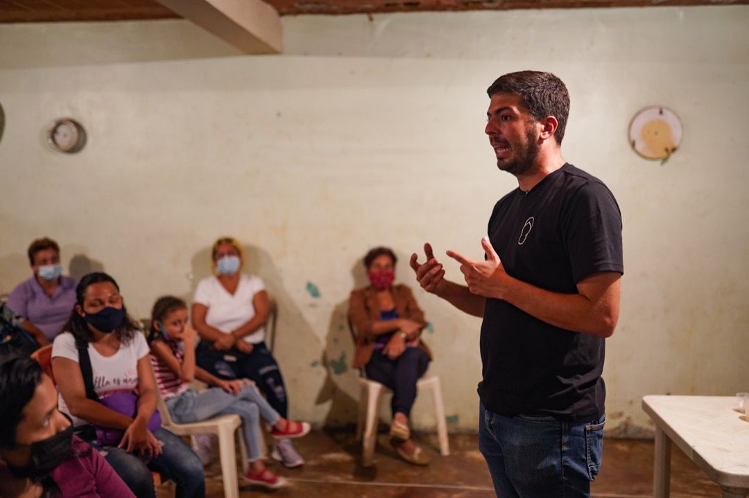 Andrés Schloeter destaca avances en defensa del voto en el Municipio Sucre