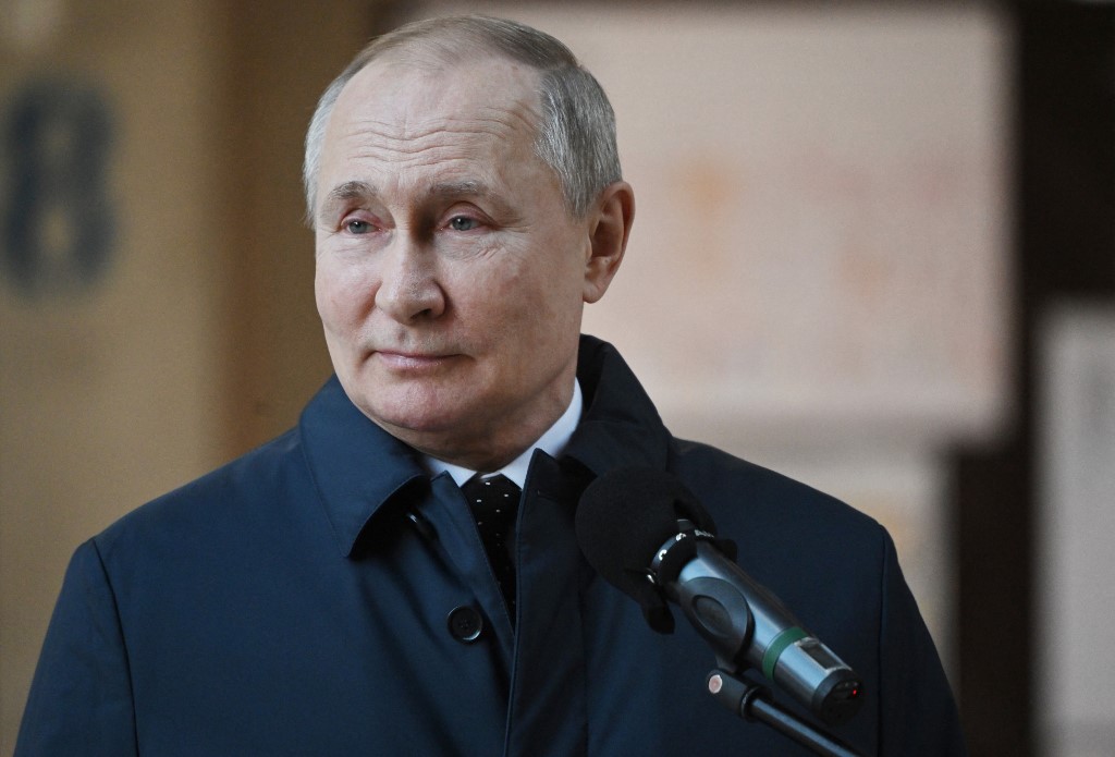 El doble discurso de Putin: firma acuerdo para cese al fuego pero festeja la avanzada rusa en Ucrania