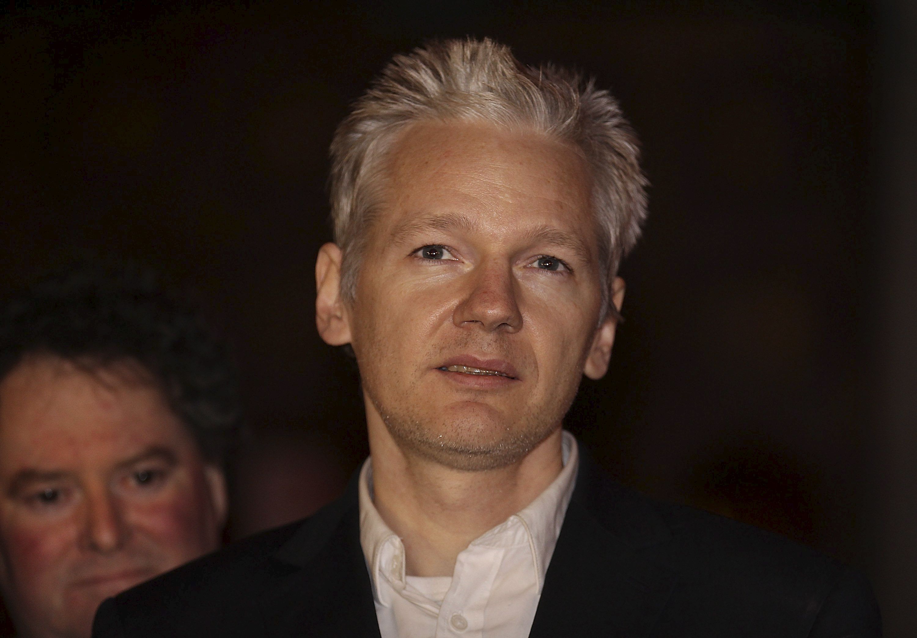 El director de WikiLeaks cree muy probable que Assange sea extraditado la próxima semana