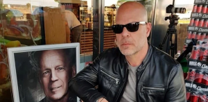 “Me cayó como un baldazo de agua fría”: Habló el doble de Bruce Willis sobre el retiro del actor