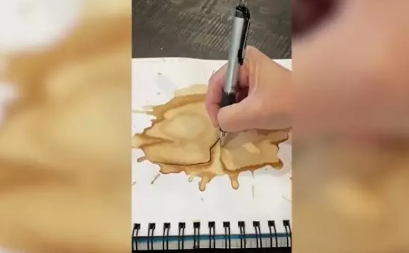 VIRAL: La artista de TikTok que convierte manchas de café en obras de arte (VIDEO)