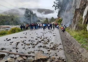 Quinto día del paro de transportistas en Perú: son ocho las regiones más afectadas